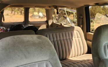 Chevrolet-suburban-1500-1994-blue-4