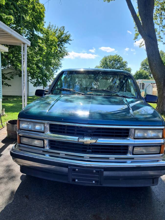 Chevrolet-suburban-1500-1995-3