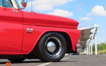 Chevrolet-suburban-1966-red-1