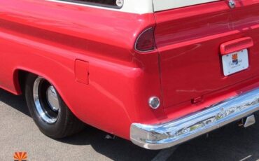 Chevrolet-suburban-1966-red-14
