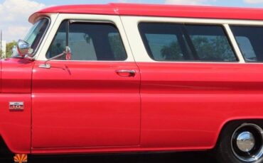 Chevrolet-suburban-1966-red-15