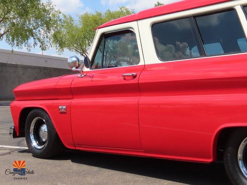 Chevrolet-suburban-1966-red-18