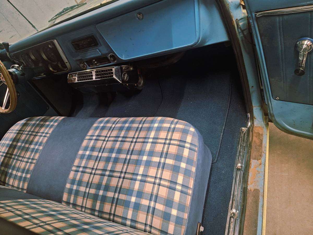 Chevrolet-suburban-1968-6