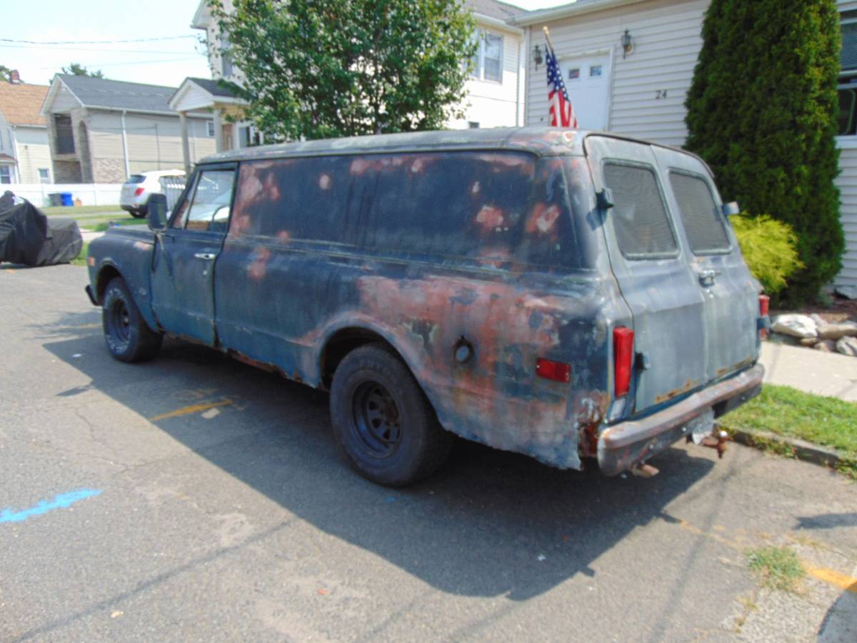 Chevrolet-suburban-1969-6