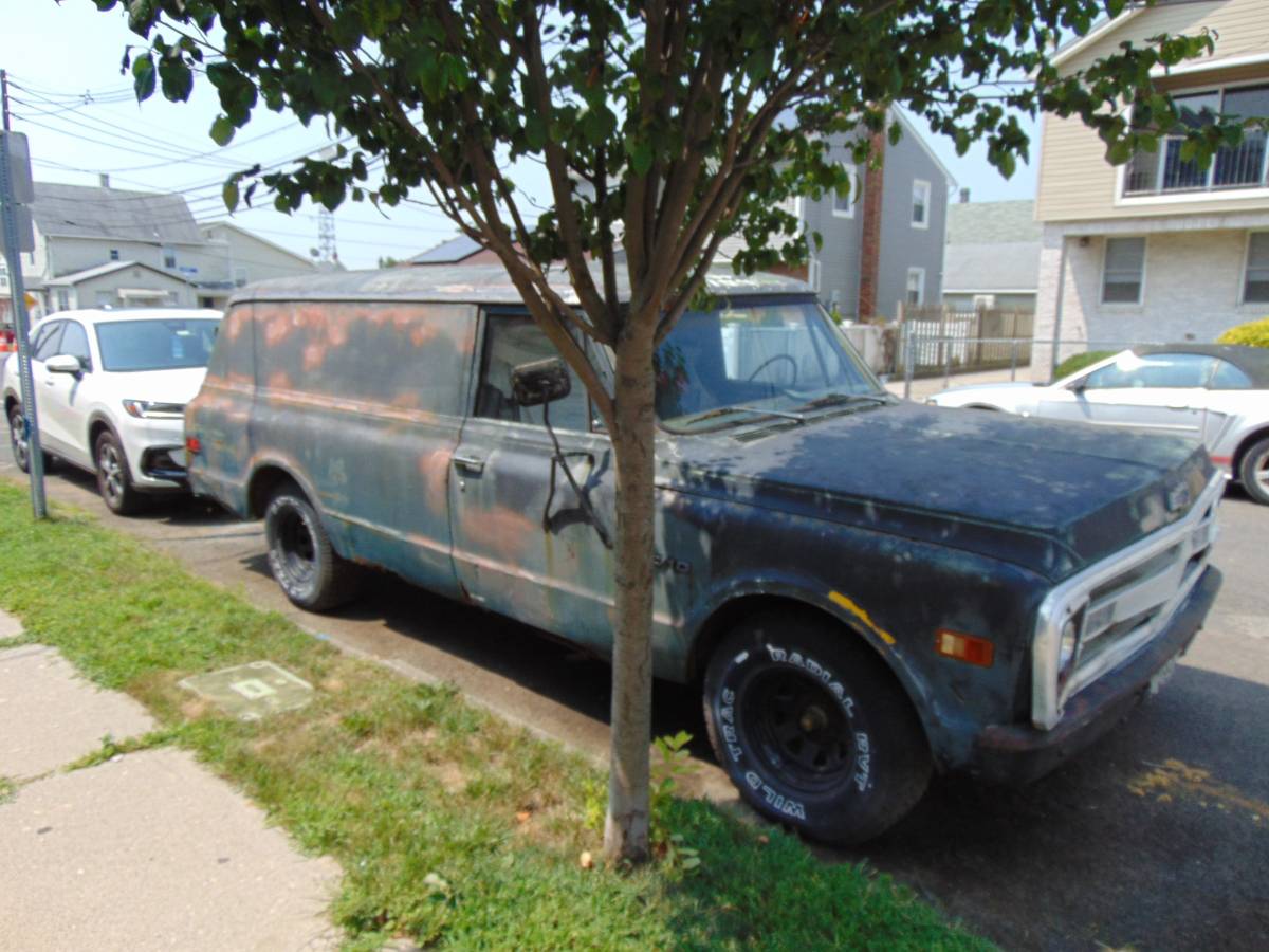 Chevrolet-suburban-1969-8