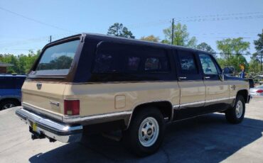 Chevrolet-suburban-1986-brown-4