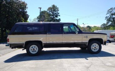 Chevrolet-suburban-1986-brown-5