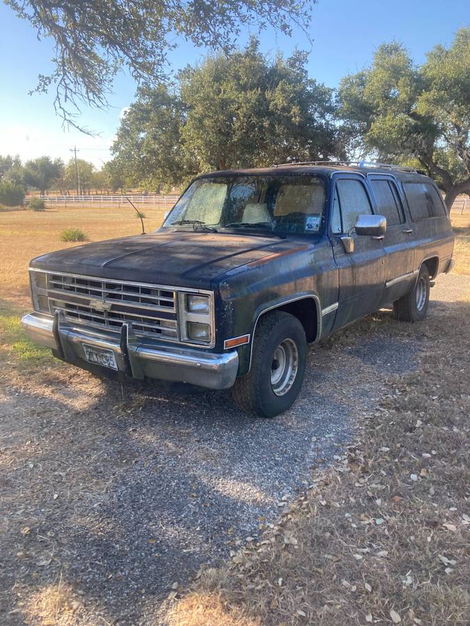 Chevrolet-suburban-1988-blue-2