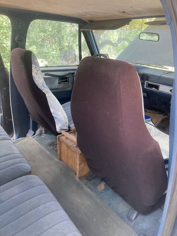 Chevrolet-suburban-1988-blue-5
