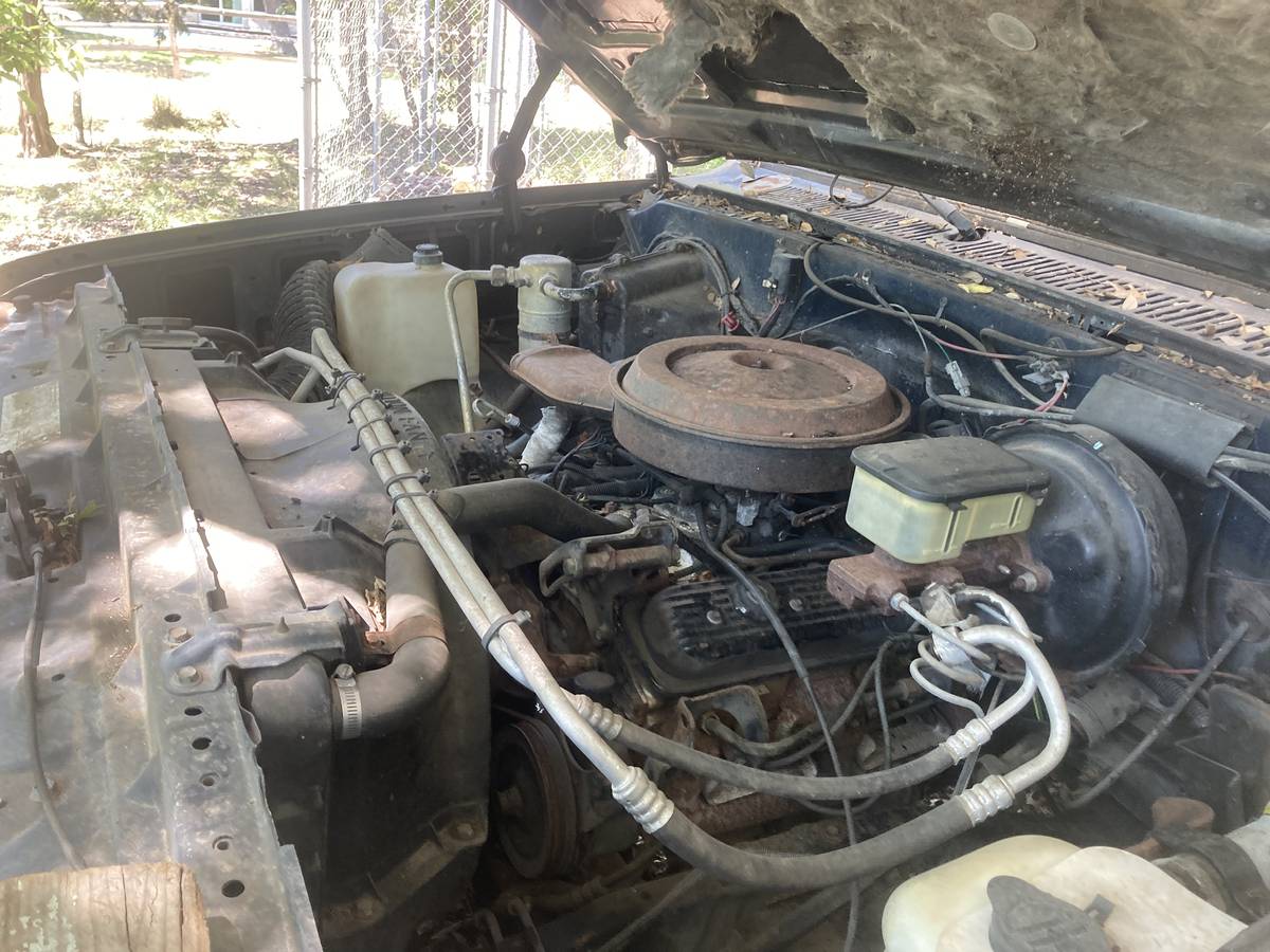 Chevrolet-suburban-1988-blue-7