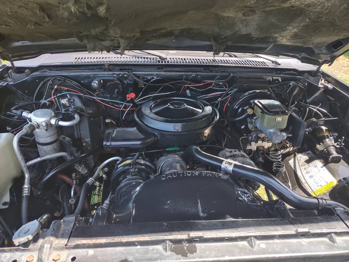 Chevrolet-suburban-1991-blue-3