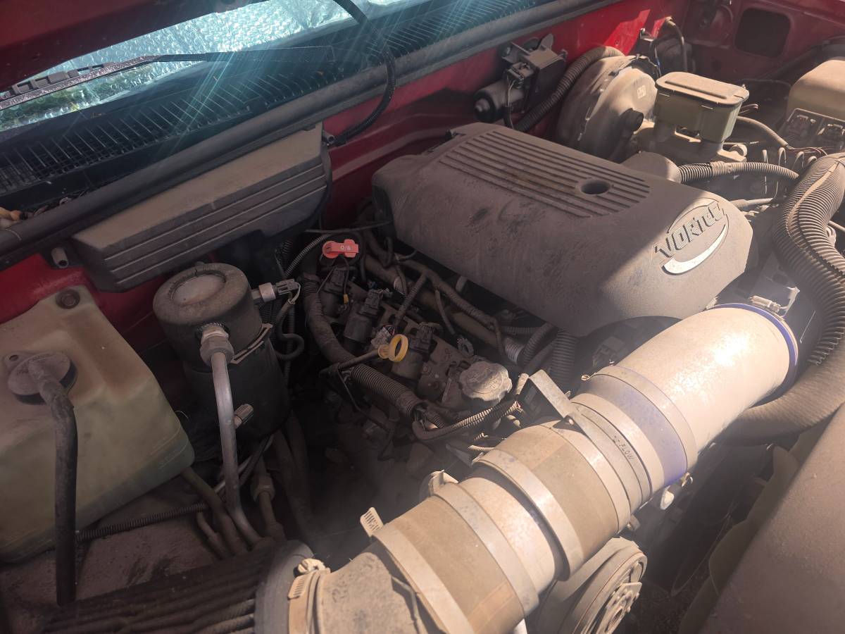 Chevrolet-suburban-1994-red-9
