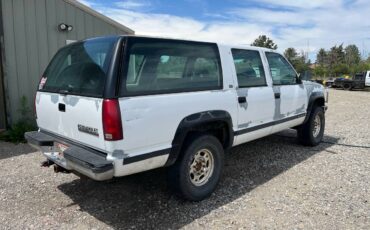 Chevrolet-suburban-2500-1993-white-2