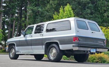 Chevrolet-suburban-34-ton-nominal-1991-silver-1