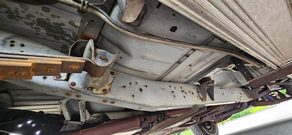Chevrolet-suburban-34-ton-nominal-1991-silver-11