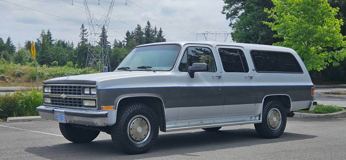 Chevrolet-suburban-34-ton-nominal-1991-silver-2