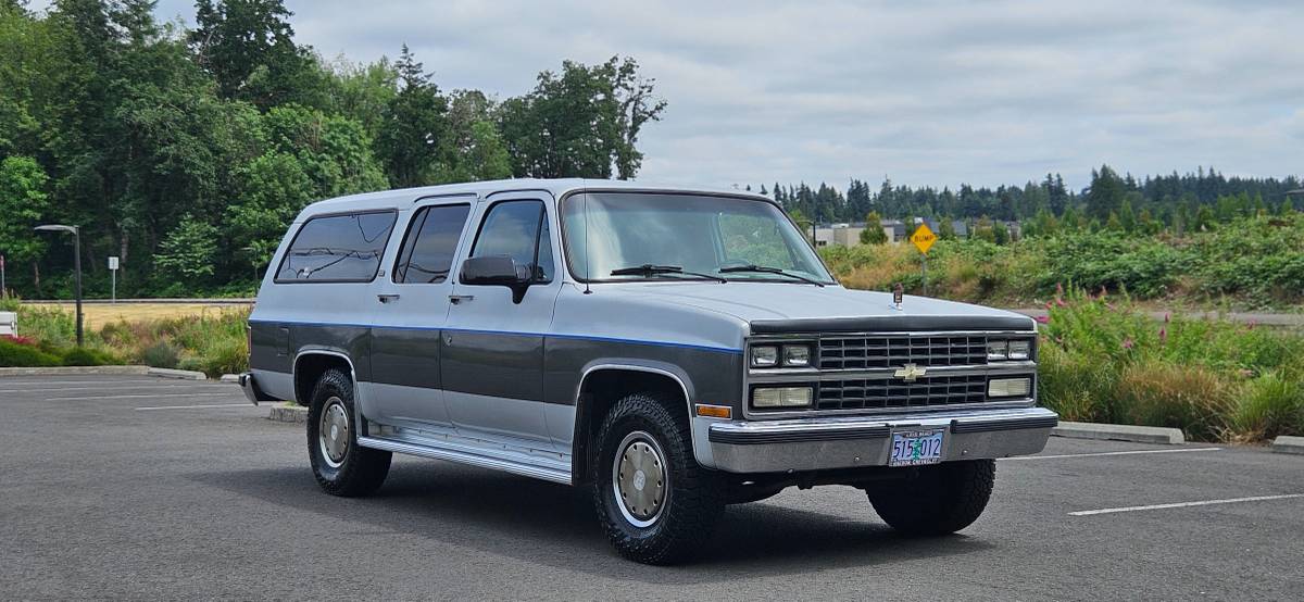 Chevrolet-suburban-34-ton-nominal-1991-silver-8