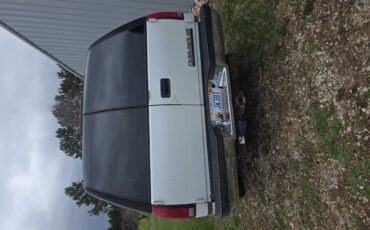 Chevrolet-suburban-34-ton-nominal-diesel-1995-white-10