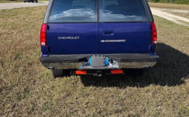 Chevrolet-suburban-diesel-1994-blue-1