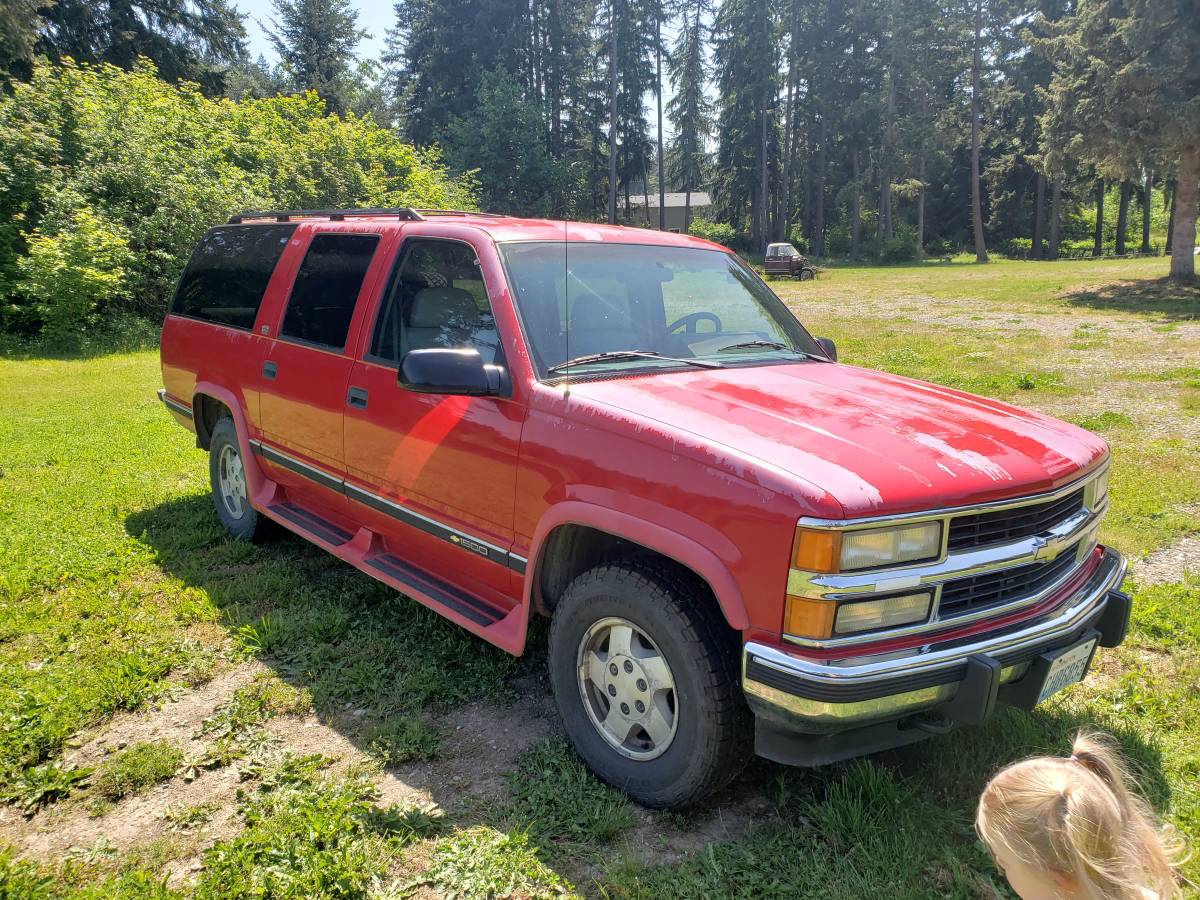 Chevrolet-suburban-k1500-1994-red-1