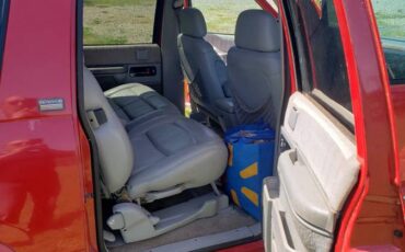 Chevrolet-suburban-k1500-1994-red-12