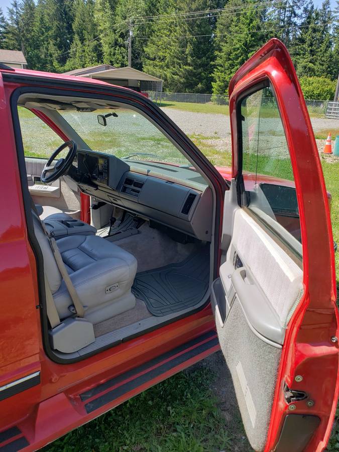 Chevrolet-suburban-k1500-1994-red-21