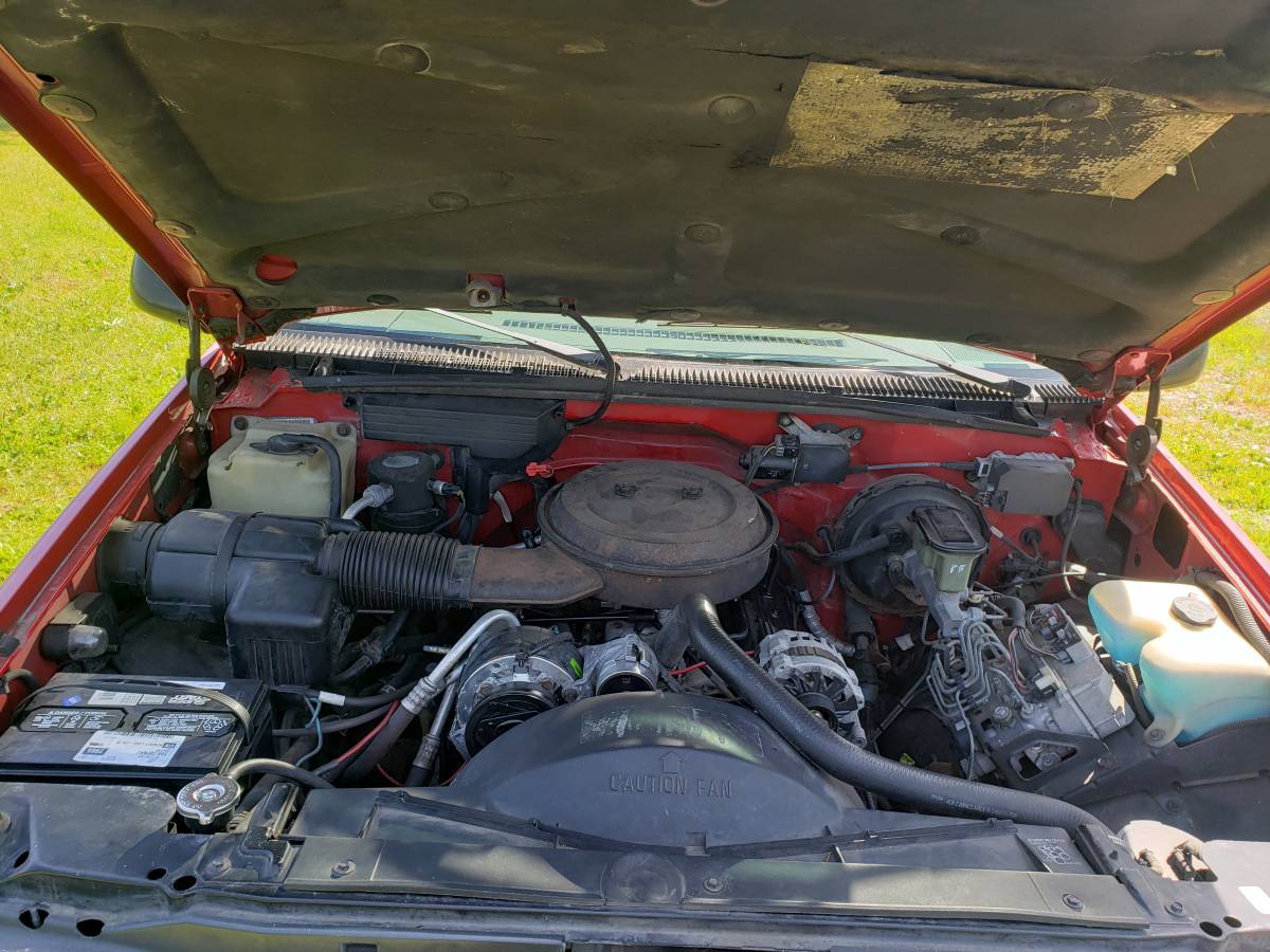 Chevrolet-suburban-k1500-1994-red-7