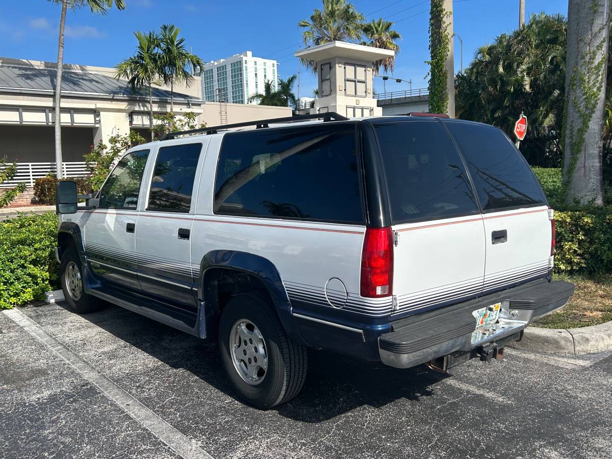 Chevrolet-suburban-k1500-diesel-1995-16