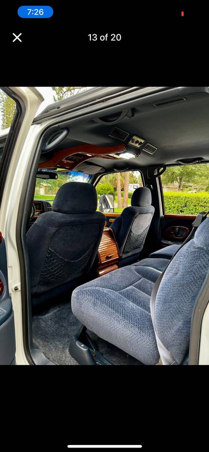 Chevrolet-suburban-k1500-diesel-1995-23