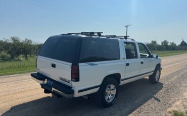 Chevrolet-suburban-lt-1995-white-3
