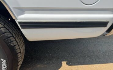Chevrolet-suburban-lt-1995-white-5