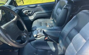 Chevrolet-suburban-lt-1995-white-9