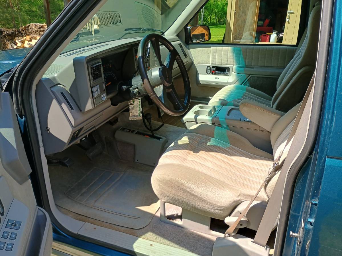 Chevrolet-suburban-silverado-4x4-k1500-1994-blue-2