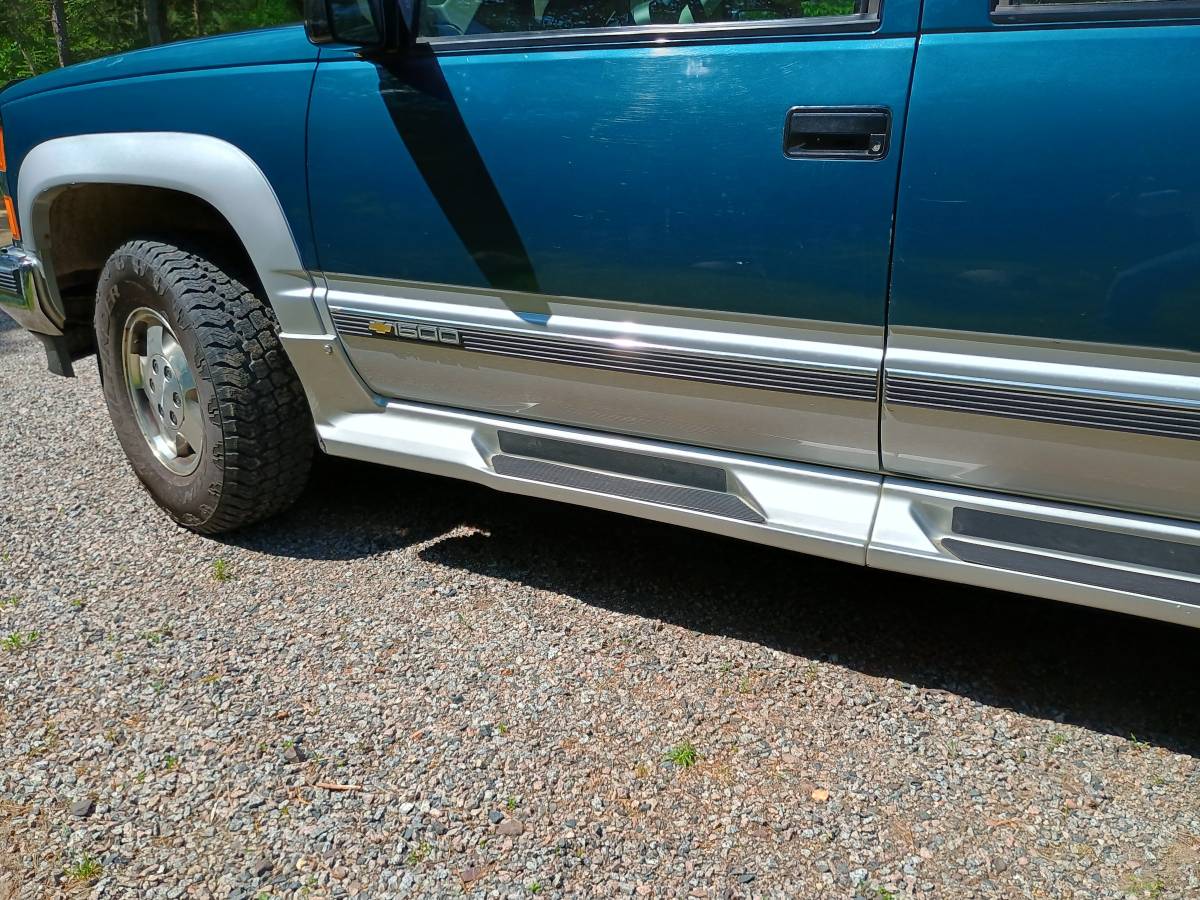 Chevrolet-suburban-silverado-4x4-k1500-1994-blue