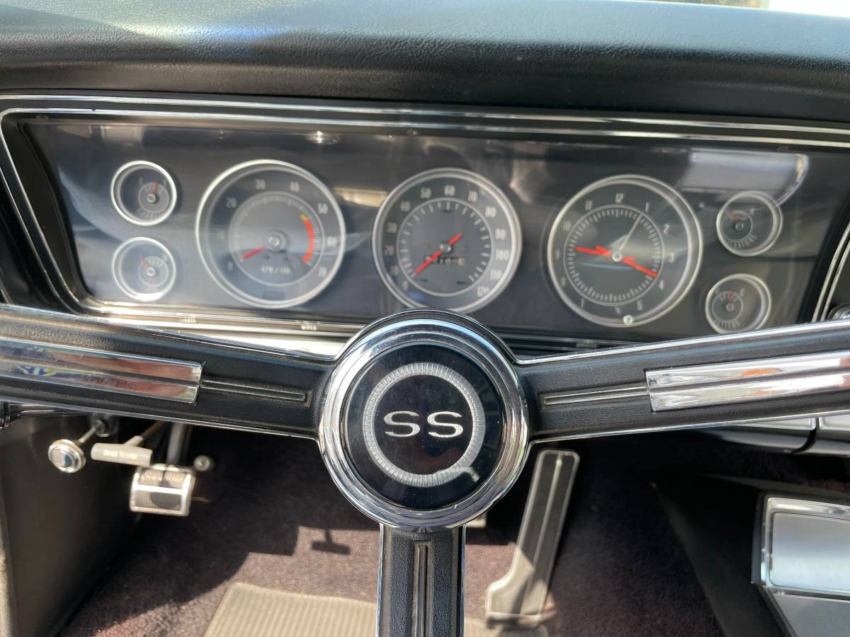 Chevrolet-super-sport-1967-purple-14