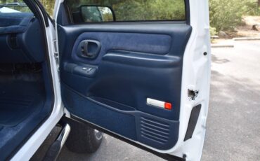 Chevrolet-tahoe-12-ton-nominal-1995-12