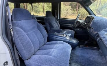 Chevrolet-tahoe-12-ton-nominal-1995-13