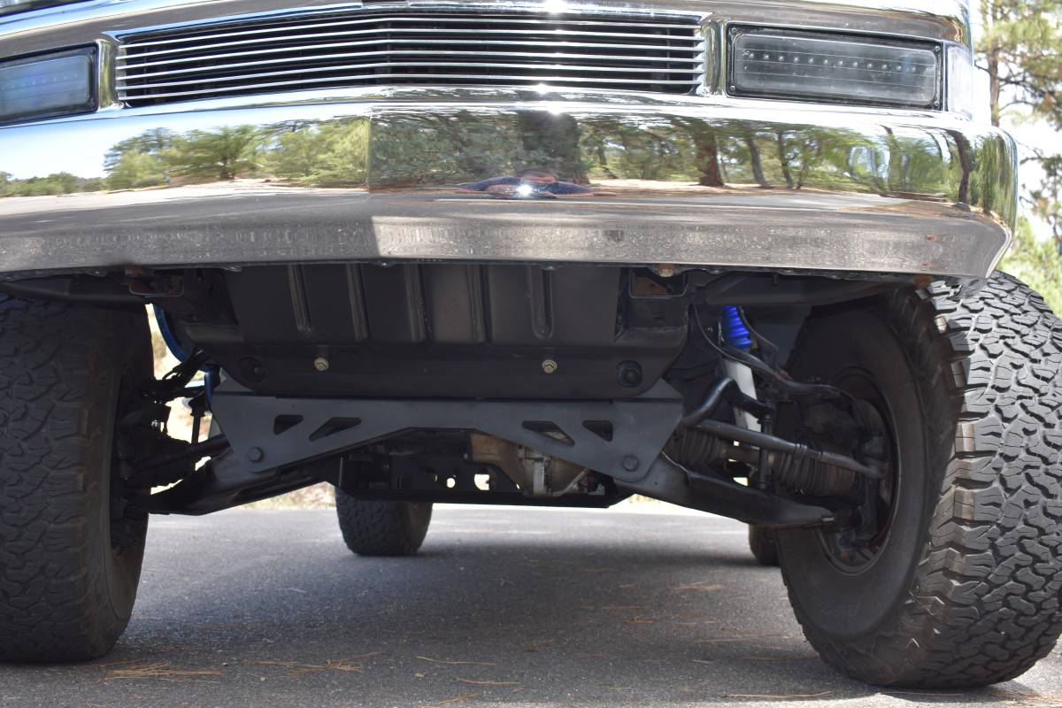 Chevrolet-tahoe-12-ton-nominal-1995-19