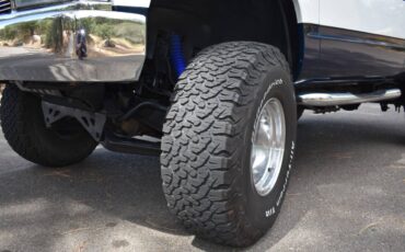 Chevrolet-tahoe-12-ton-nominal-1995-21
