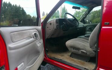 Chevrolet-tahoe-1995-red-7