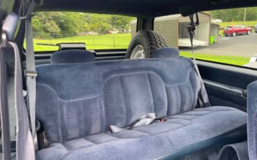 Chevrolet-tahoe-2-door-1995-red-13