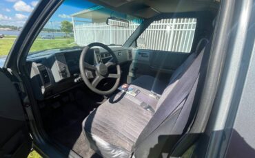 Chevrolet-tahoe-s10-1992-1