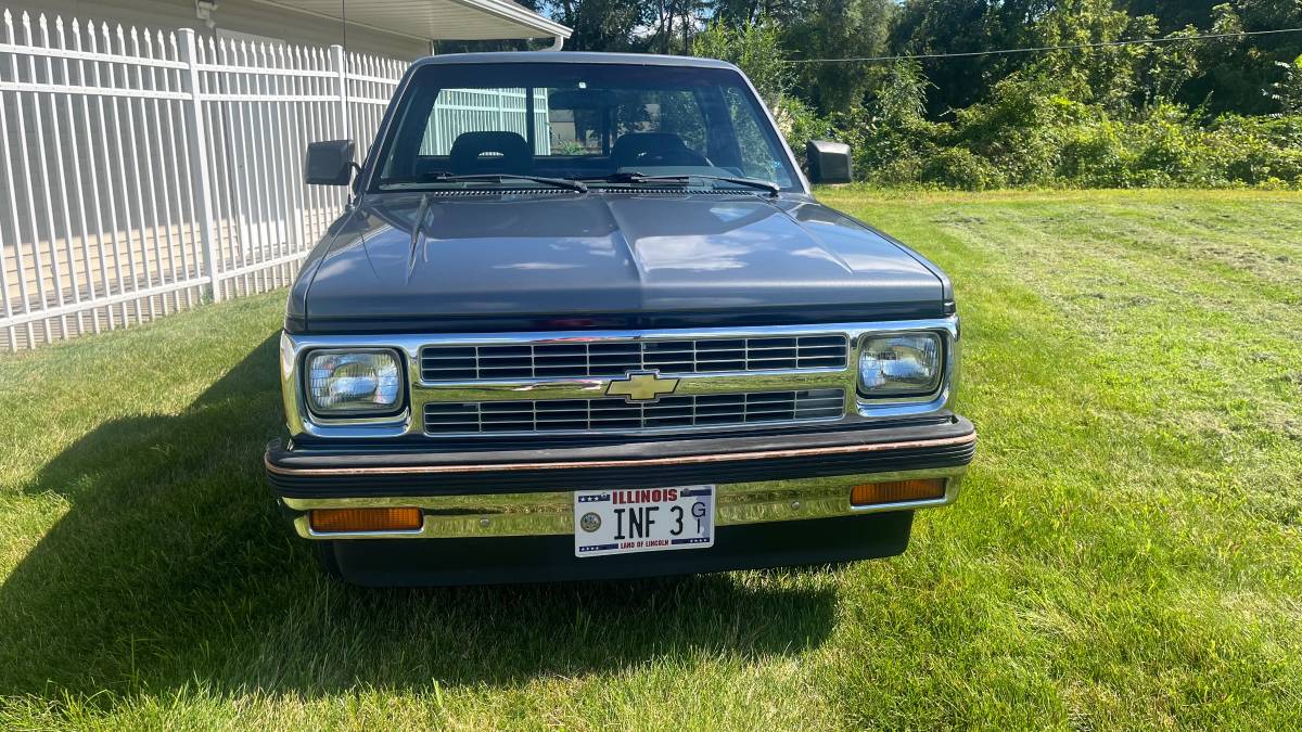 Chevrolet-tahoe-s10-1992-13