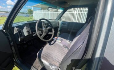Chevrolet-tahoe-s10-1992-3