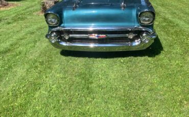 Chevrolet-two-door-1957-blue-2