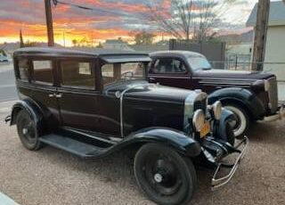 Chevrolet-universal-1930-black-1