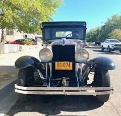 Chevrolet-universal-1930-black-2