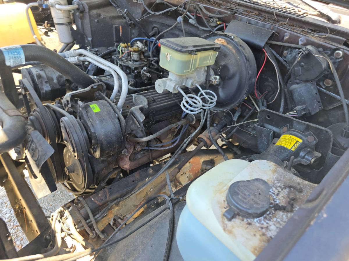 Chevrolet-v10-1987-15