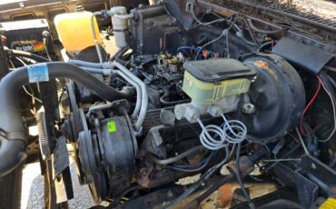 Chevrolet-v10-1987-16