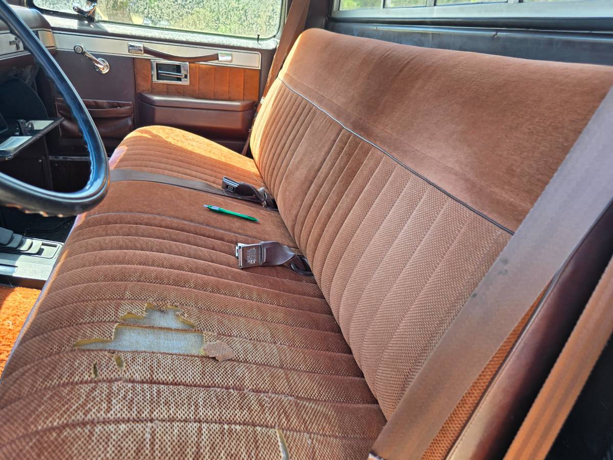 Chevrolet-v10-1987-23